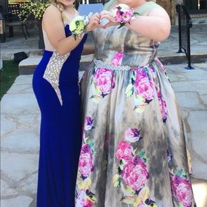 Mac Duggal Prom Dress